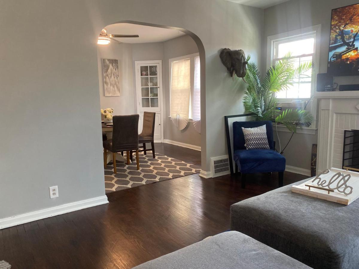 Cozy, Upstairs Apartment Pets Welcome With Fee Family Friendly Close To Everything Cleveland Exterior photo